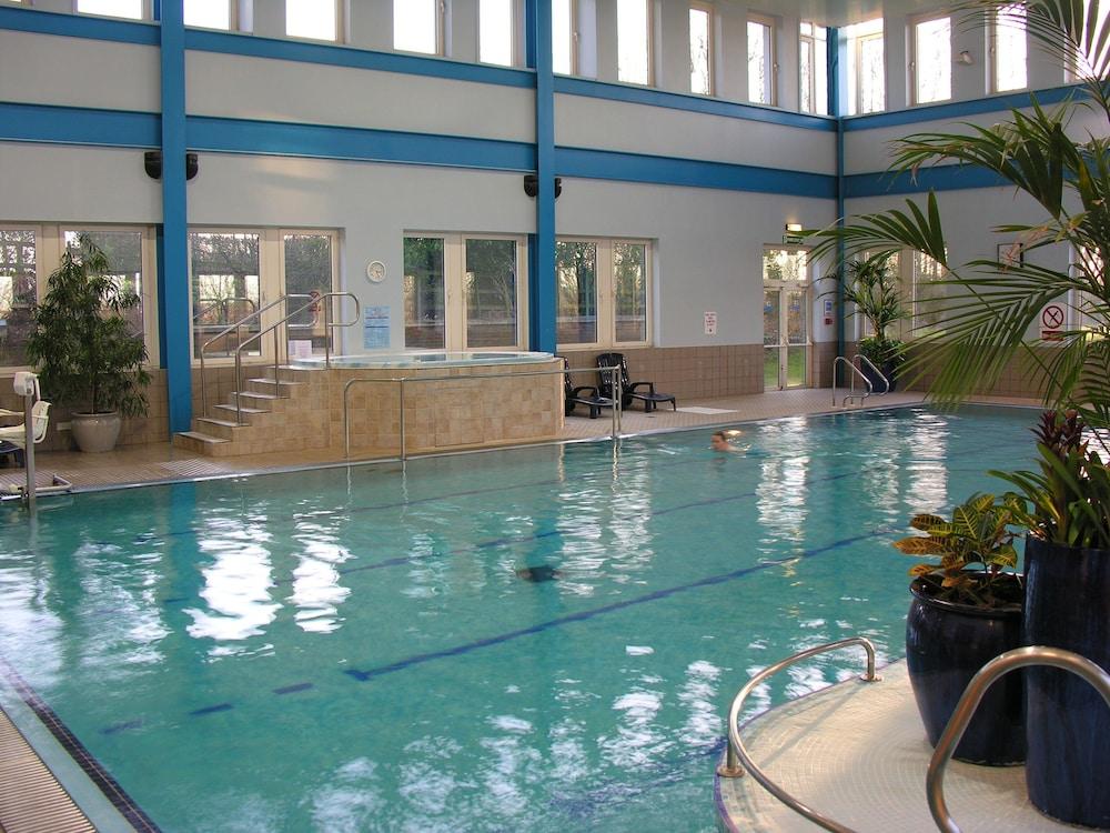 Готель Kents Hill Park Training & Conference Centre Мілтон-Кінз Екстер'єр фото