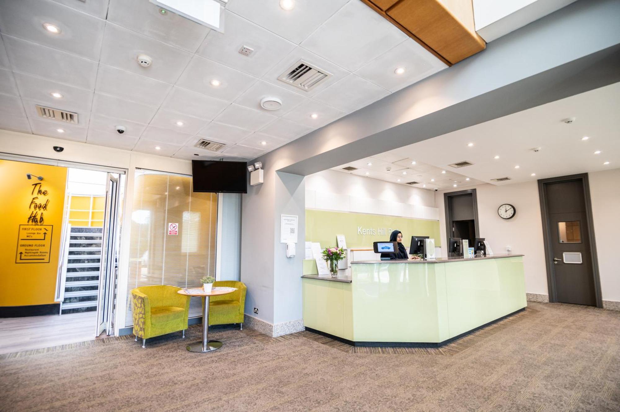 Готель Kents Hill Park Training & Conference Centre Мілтон-Кінз Екстер'єр фото