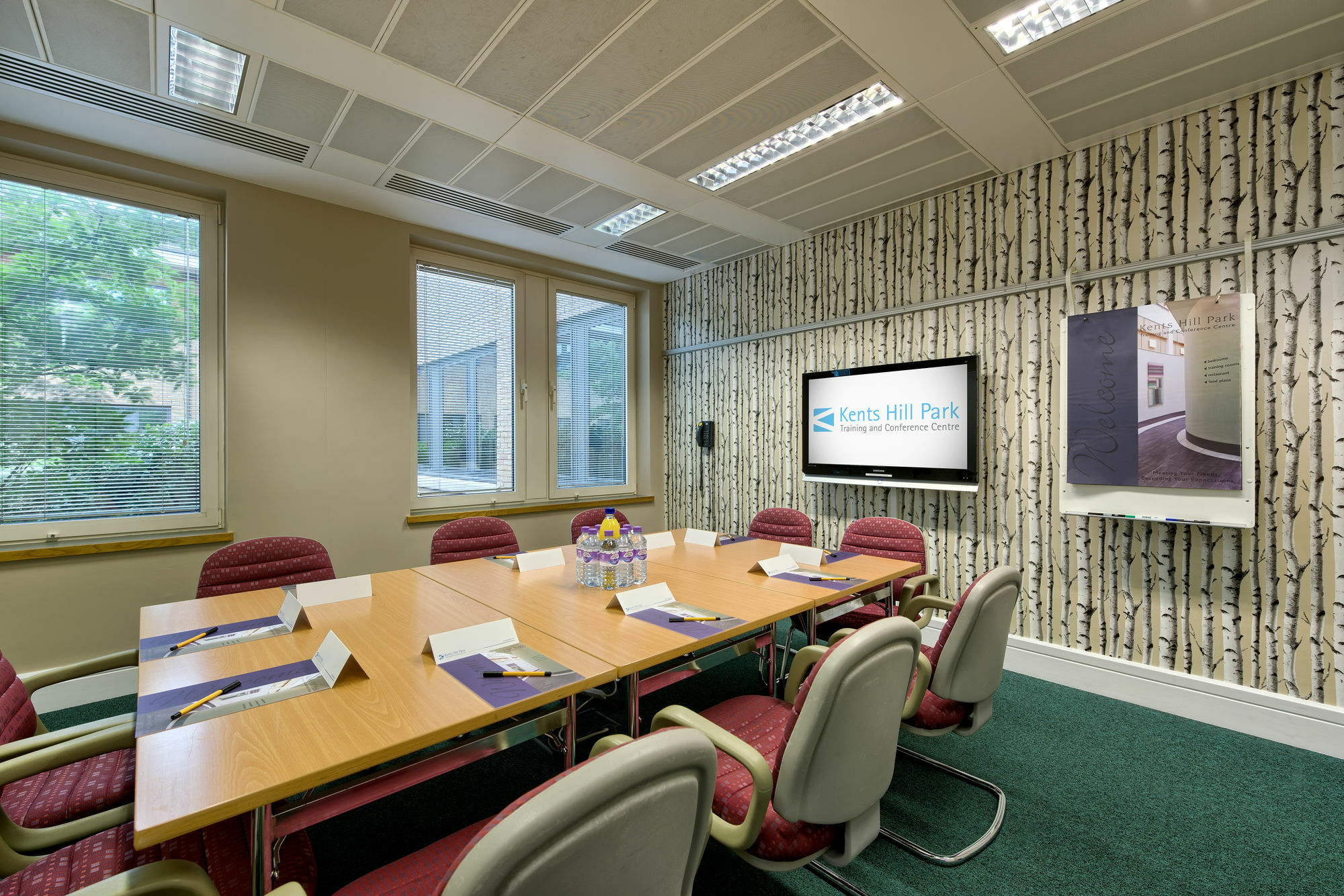 Готель Kents Hill Park Training & Conference Centre Мілтон-Кінз Екстер'єр фото